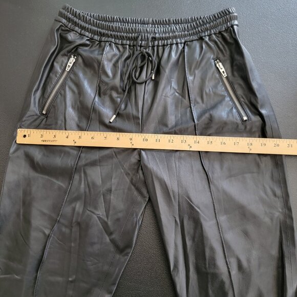 BlankNYC Joggers‎ Black Vegan Leather Jogger Pants Size 28 Fun Classic City - Picture 10 of 11